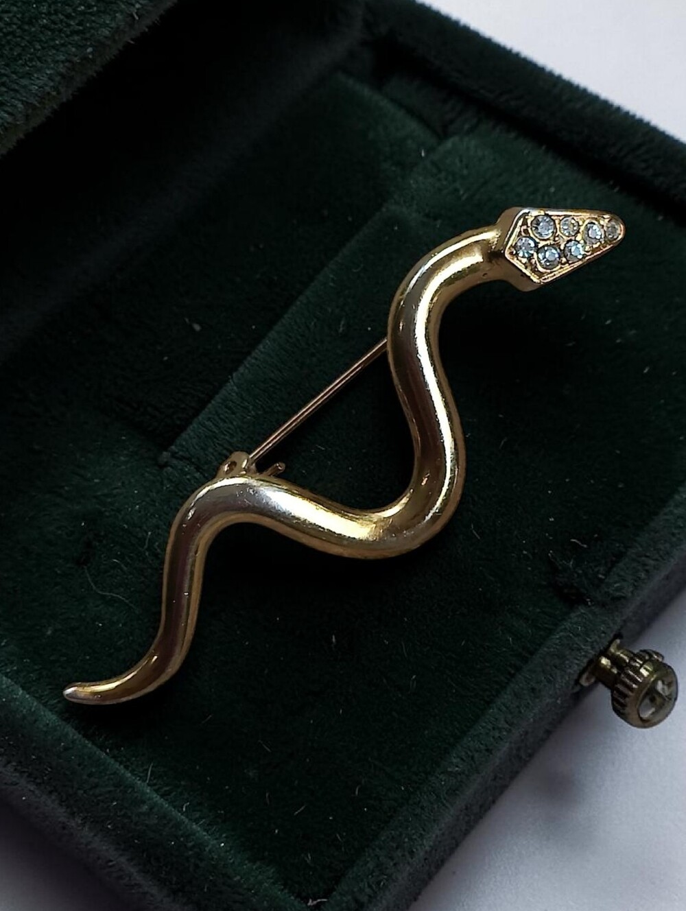 🐍 Vintage Gold Snake Brooch